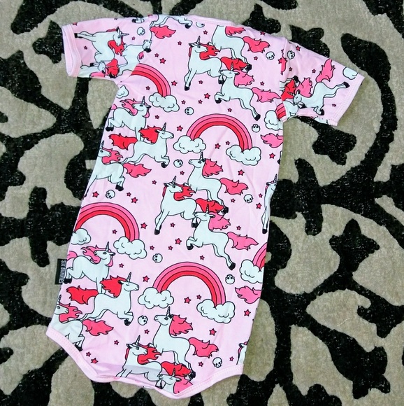 Six Bunnies Rainbows & Unicorns Organic Cotton Onesie - Picture 6 of 6